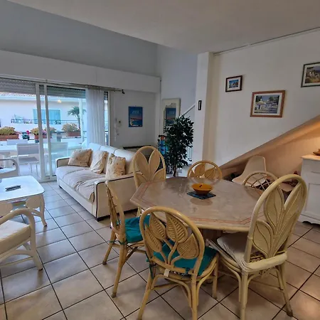 3 Pieces Climatise Avec Terrasse Et Parking, Centre-ville - Fr-1-780-17 شقة
