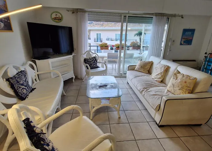 Appartamento : 3 Pièces, Climatisé, Terrasse, Parking Privatif, Animaux Acceptés - Fr-1-780-17 *