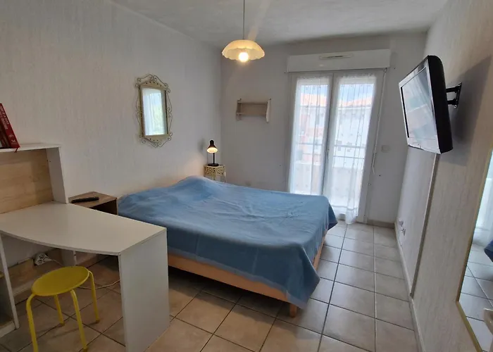 : 3 Pièces, Climatisé, Terrasse, Parking Privatif, Animaux Acceptés - Fr-1-780-17