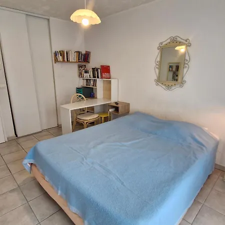 3 Pieces Climatise Avec Terrasse Et Parking, Centre-ville - Fr-1-780-17 Apartment