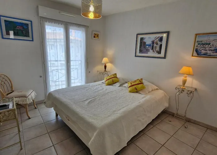3 Pieces Climatise Avec Terrasse Et Parking, Centre-ville - Fr-1-780-17 Apartment